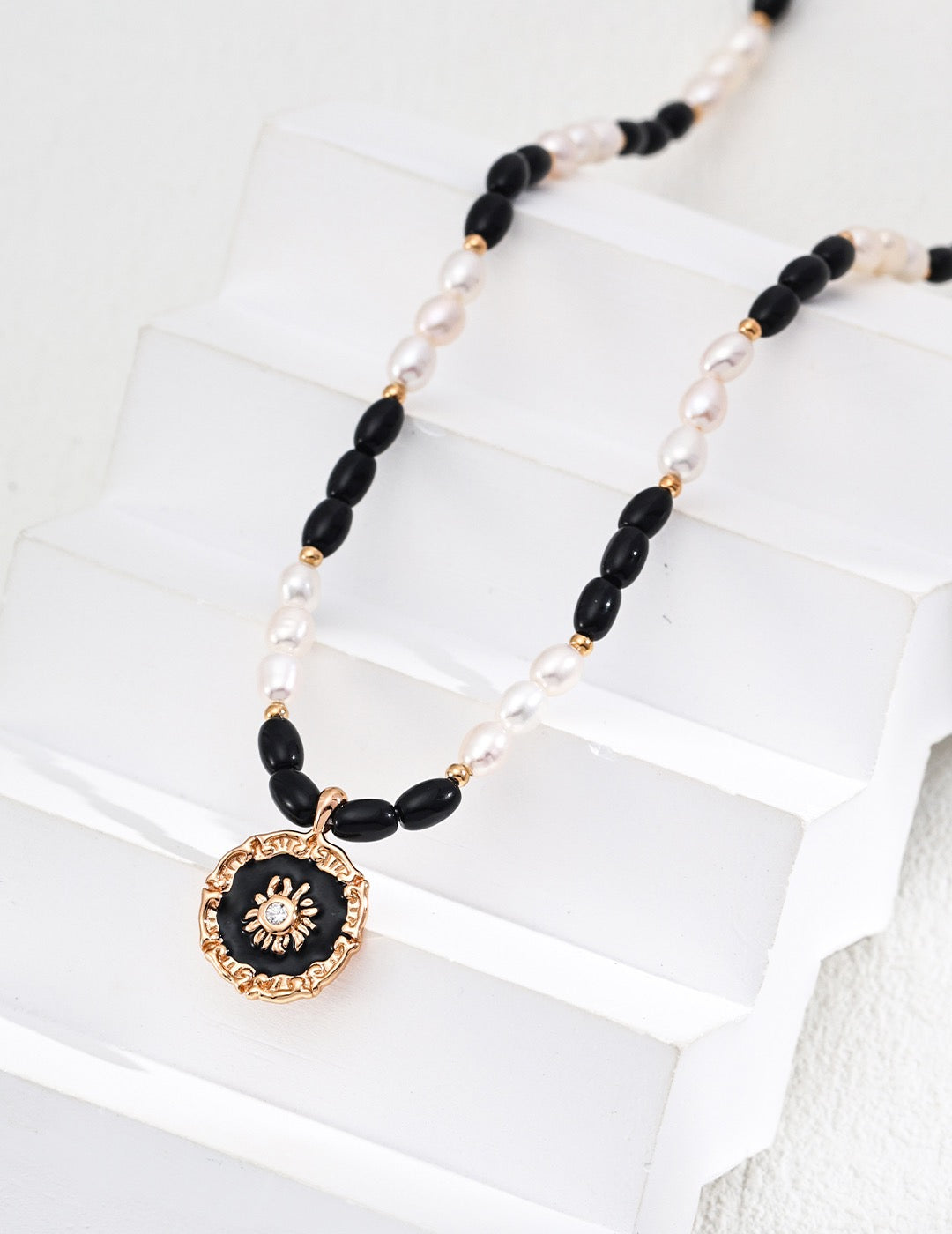 Onyx Pearl Pendant Necklace