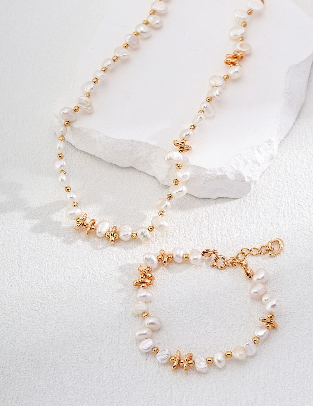 Pearl Elegance Necklace