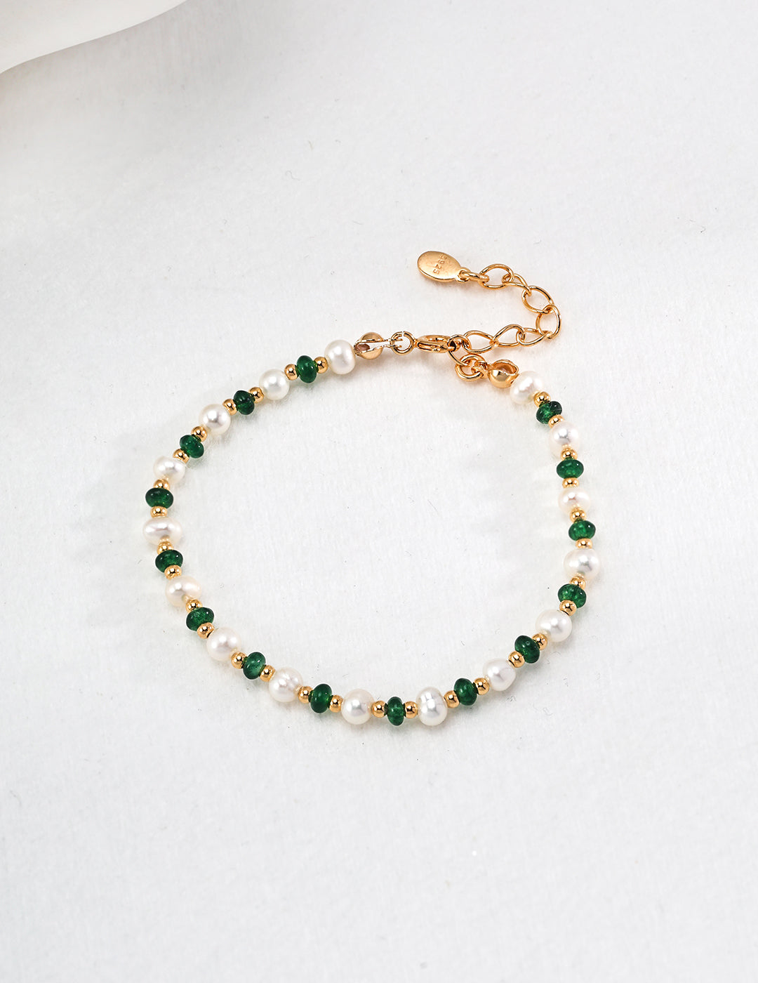 Lustrous Green Gem Bracelet